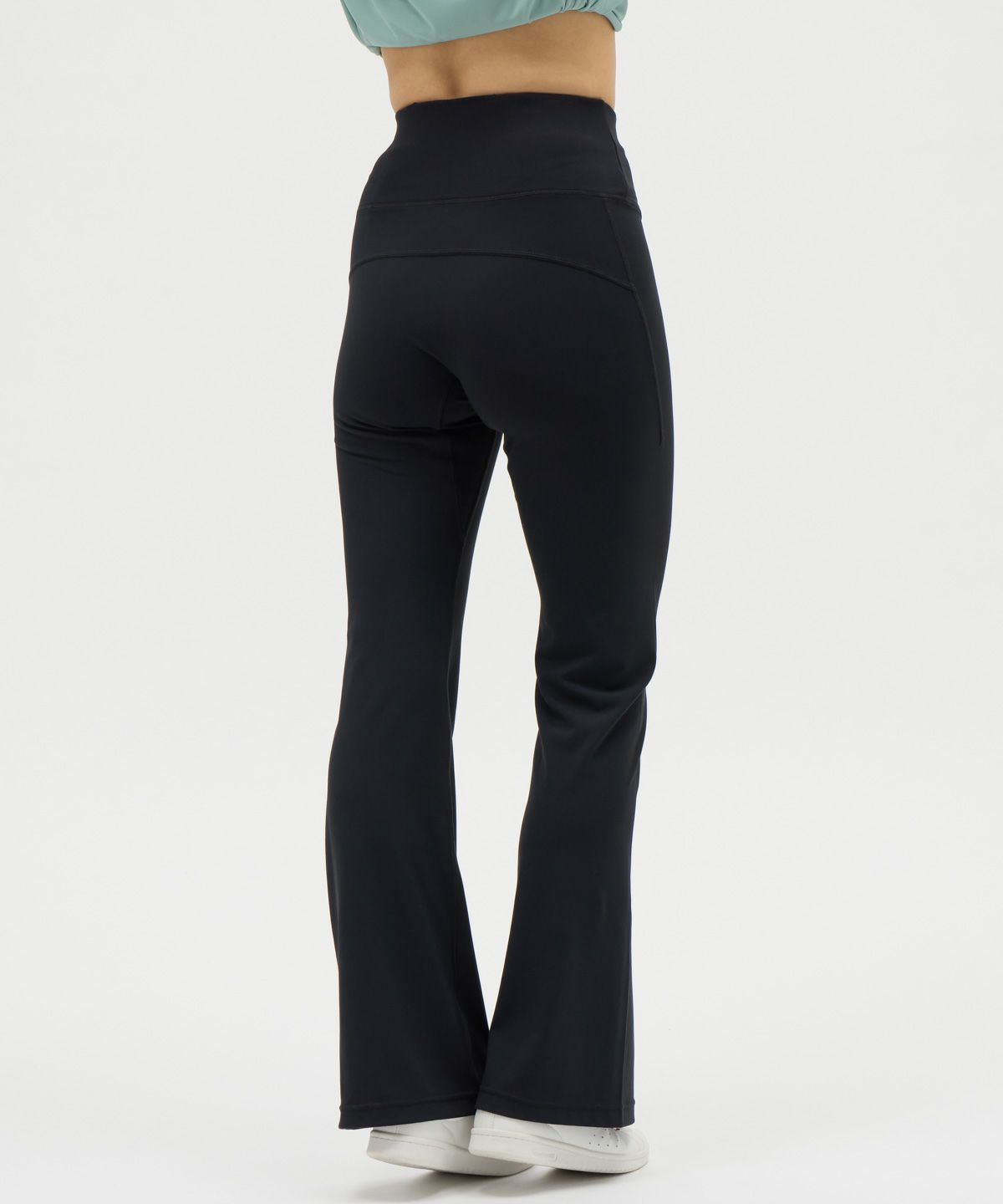 ルコックスポルティフlecoqsportifルフフォルムハイライズフレアパンツレディーススポーツウェア女性2025年秋冬モデルLZ5FLP11L